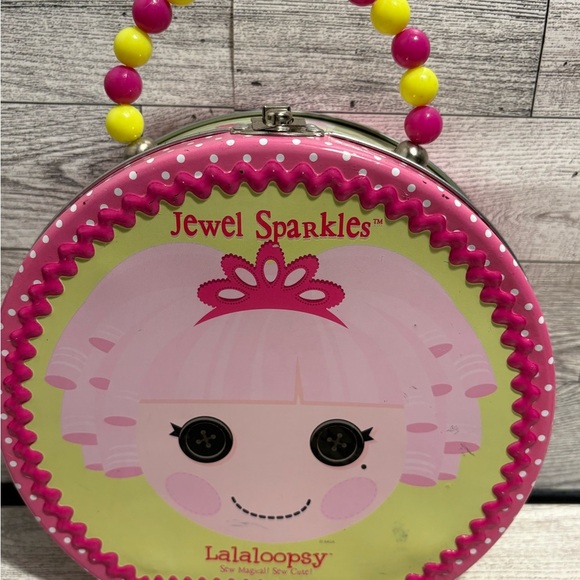 Lalaloopsy Jewel Sparkles Tin Purse - Picture 2 of 3